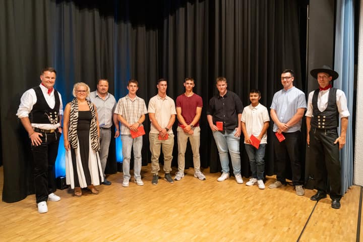 Graduation ceremony photo 019