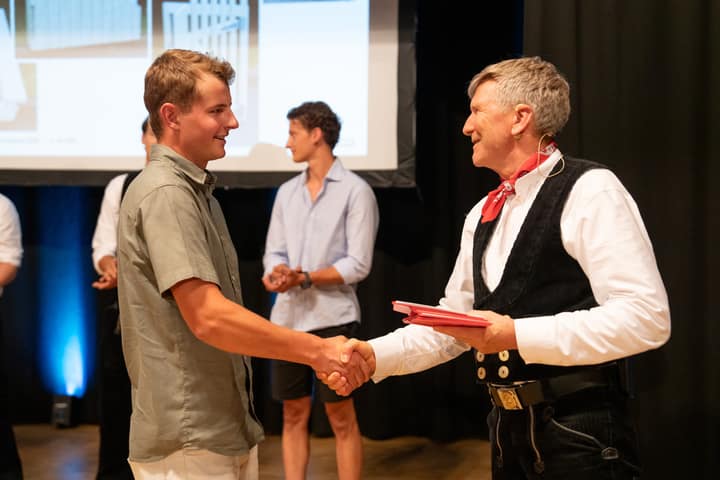 Graduation ceremony photo 034