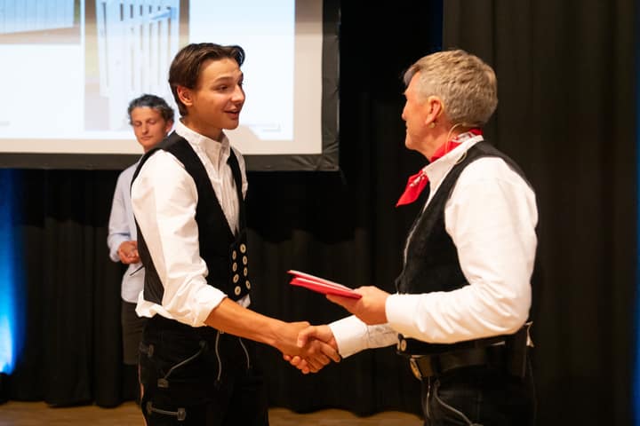 Graduation ceremony photo 036