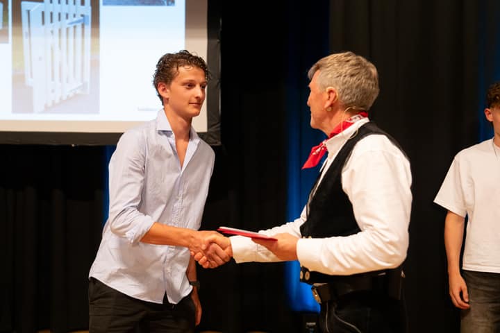 Graduation ceremony photo 040