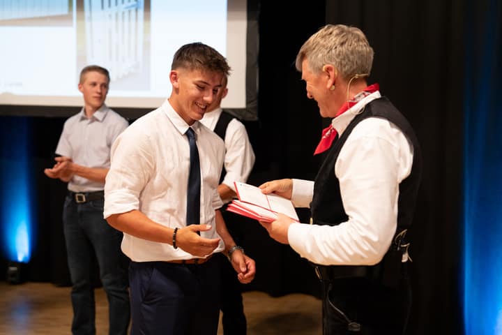 Graduation ceremony photo 046
