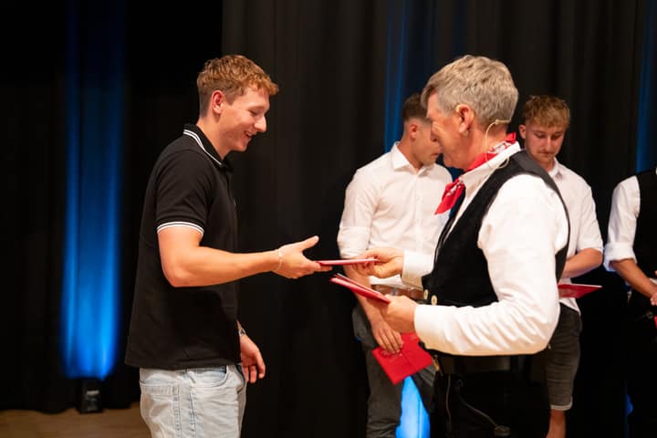 Graduation ceremony photo 051
