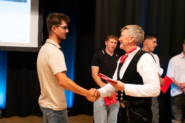 Graduation ceremony photo 052