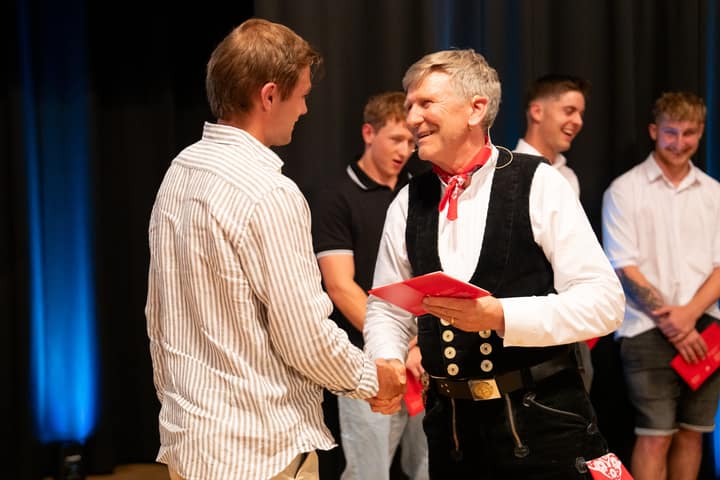 Graduation ceremony photo 055