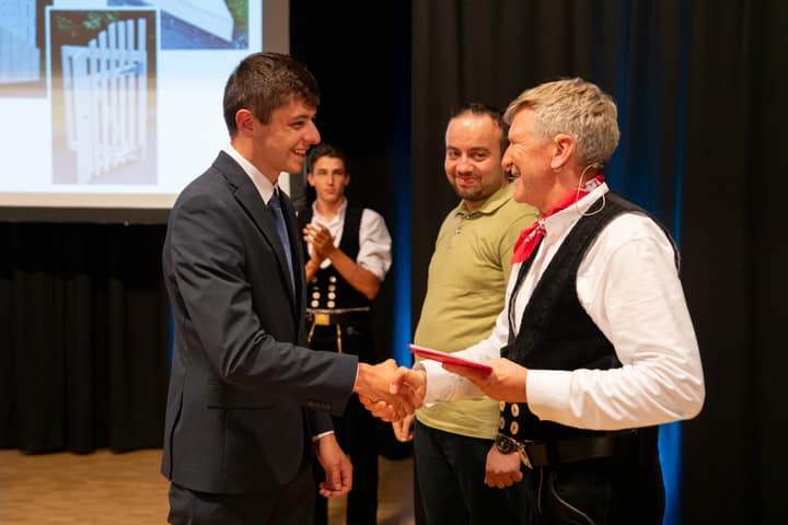Graduation ceremony photo 066