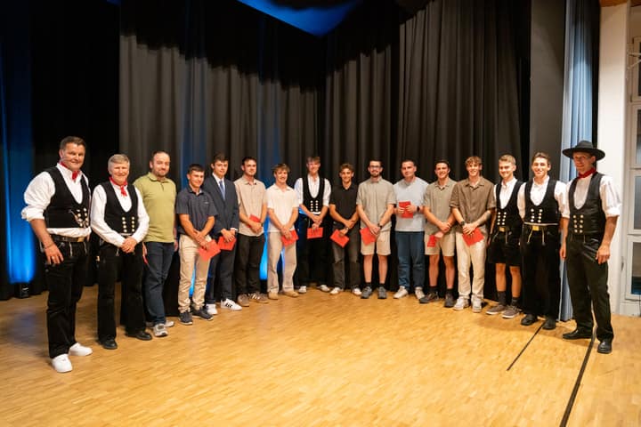 Graduation ceremony photo 069