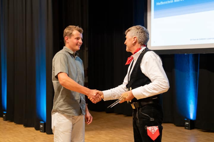 Graduation ceremony photo 079