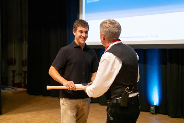 Graduation ceremony photo 083